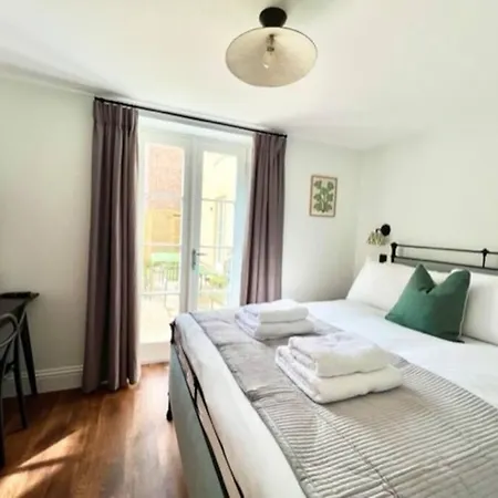 Redland - 1 *