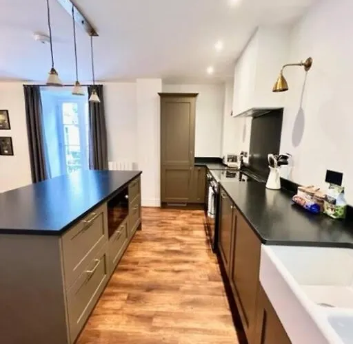 Apartment Redland - 1 *