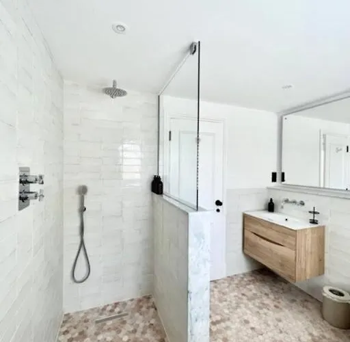 Redland - 1 Apartment