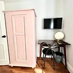 Redland - 1 Apartment *