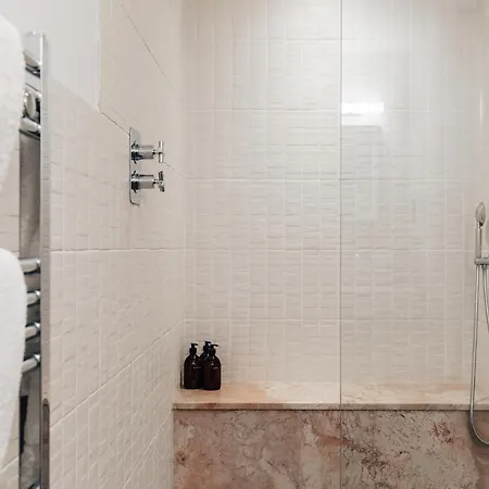 Apartment Redland - 1 *